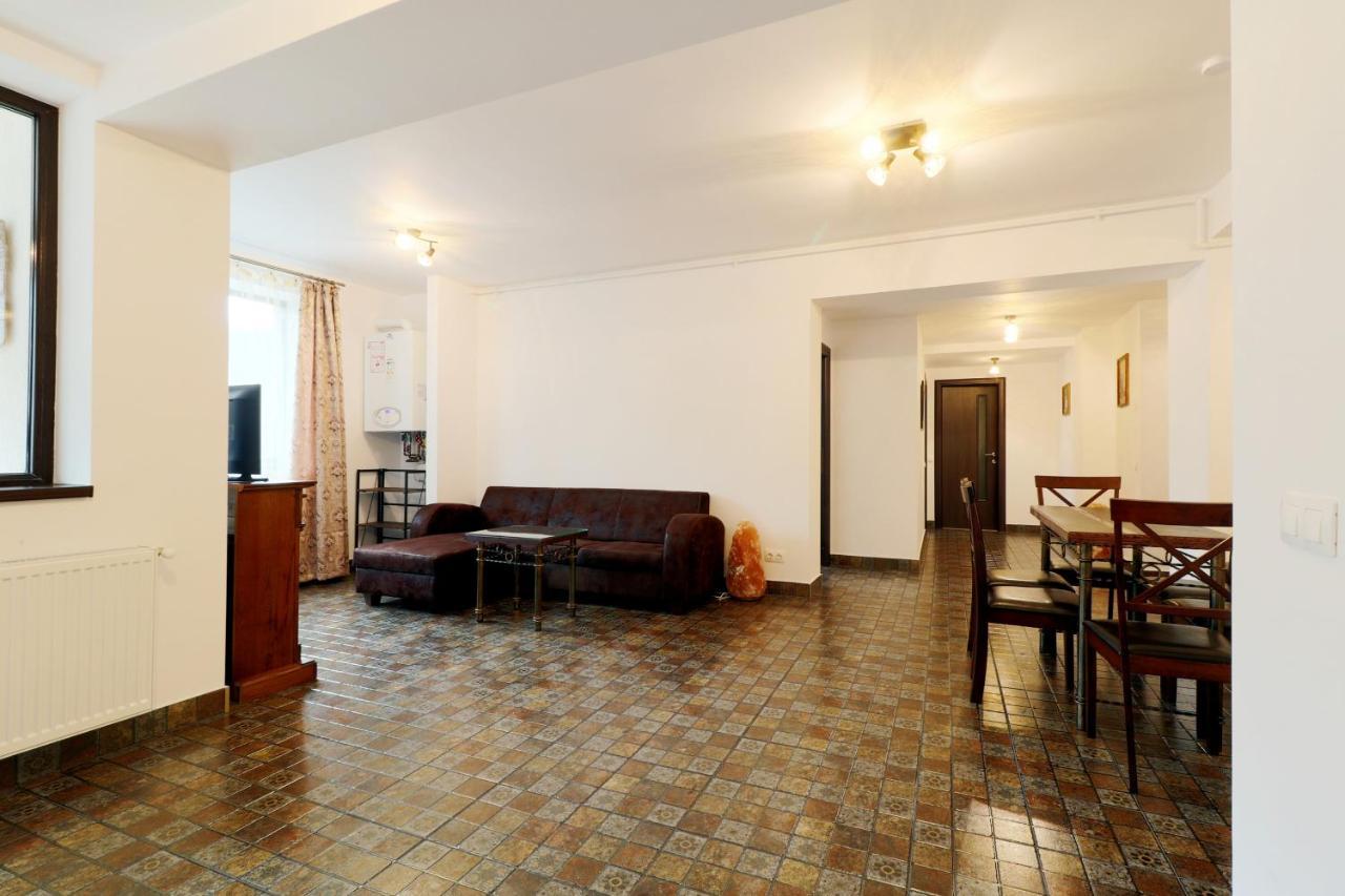 Sofia Apartament Sinaia